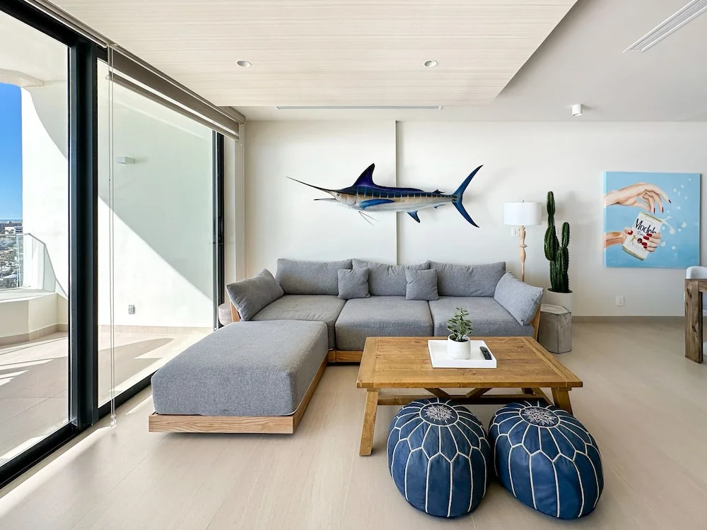 Has it all Beachfront Retreat With Stunning Views