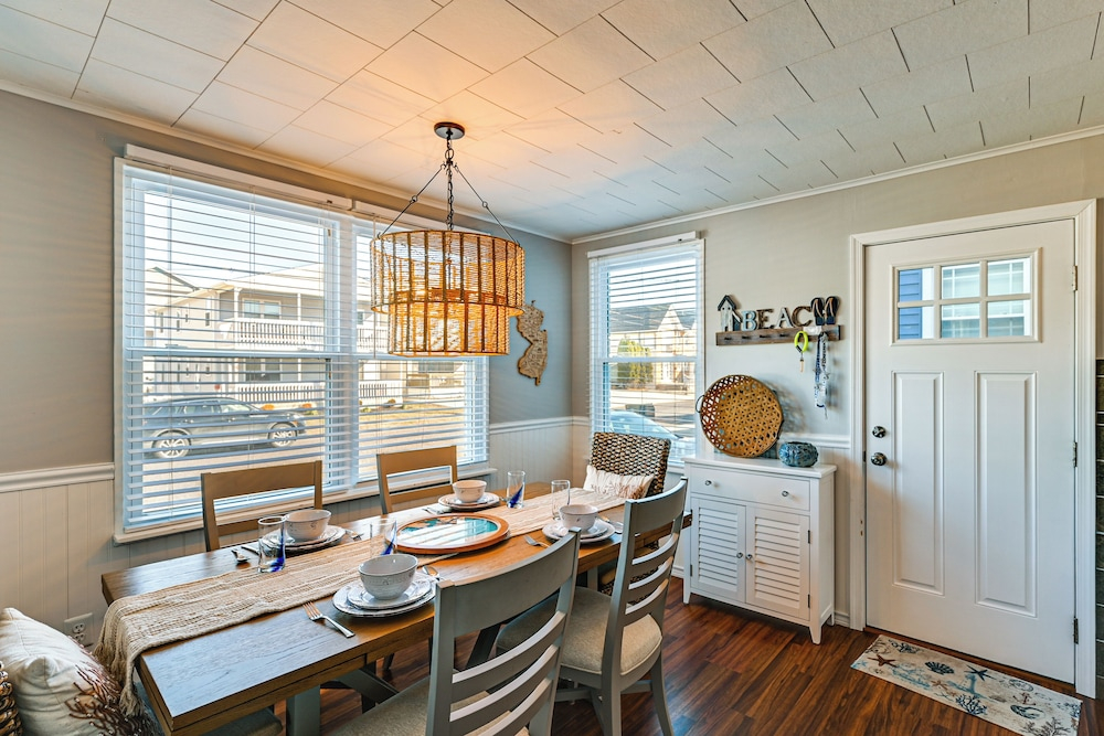 Tranquil Beach Haven in Family-friendly Brigantine