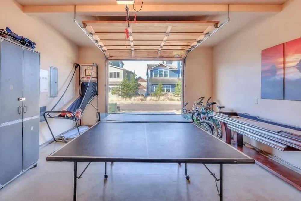 Charming Escape with Hot Tub and Game Amenities - Delightful Family Haven