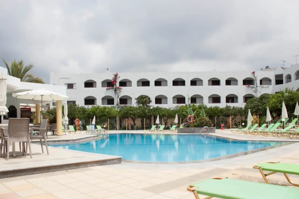 Malia Holidays Hotel