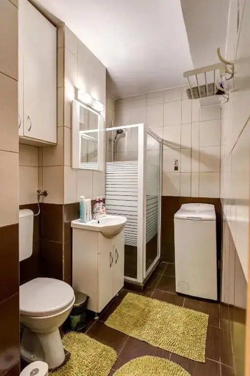 Cool Opera Apartments