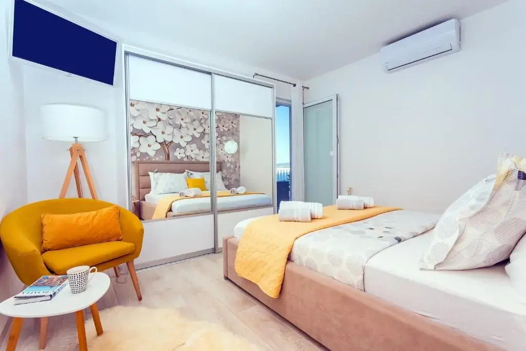 Villa Matan - only 200m from the sandy beaches, private 28m2 pool