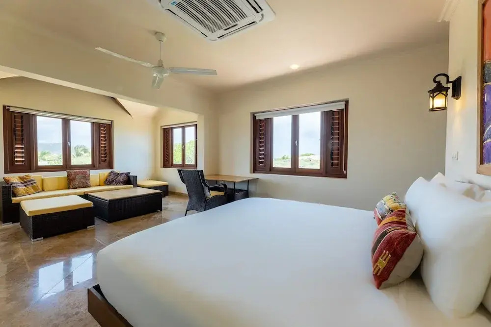 Cliff Villa