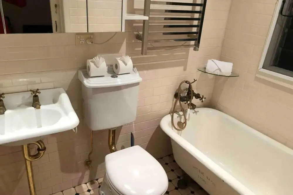 Cosy Erko 2 Bedroom Home on Edge of Sydney City Centre