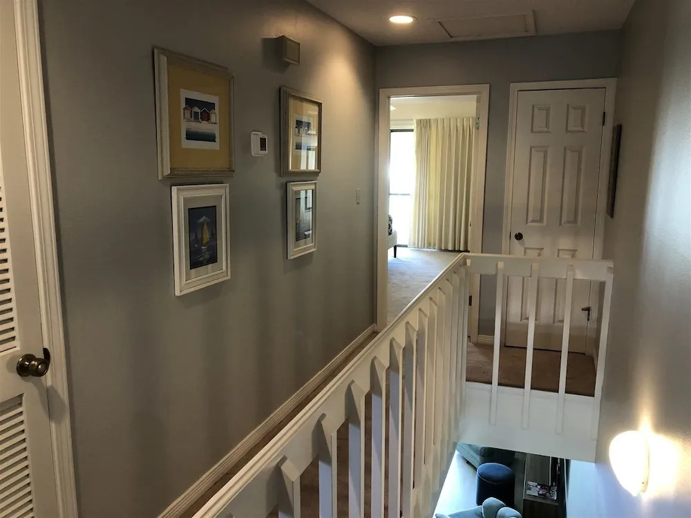 2 B, Three Bedroom Townhome