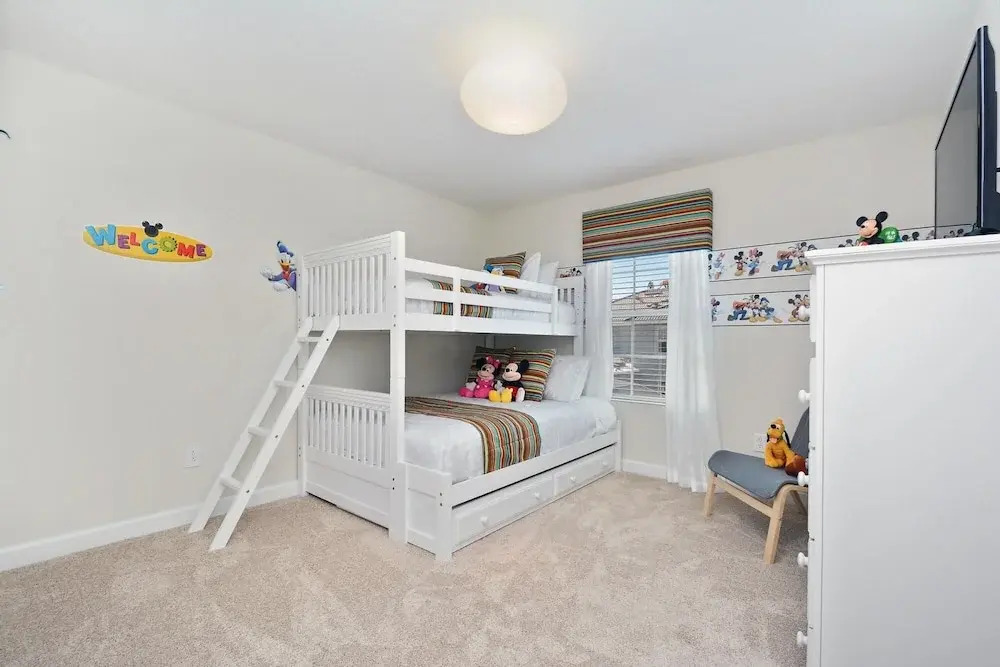 Gorgeous Home in Unbeatable Location