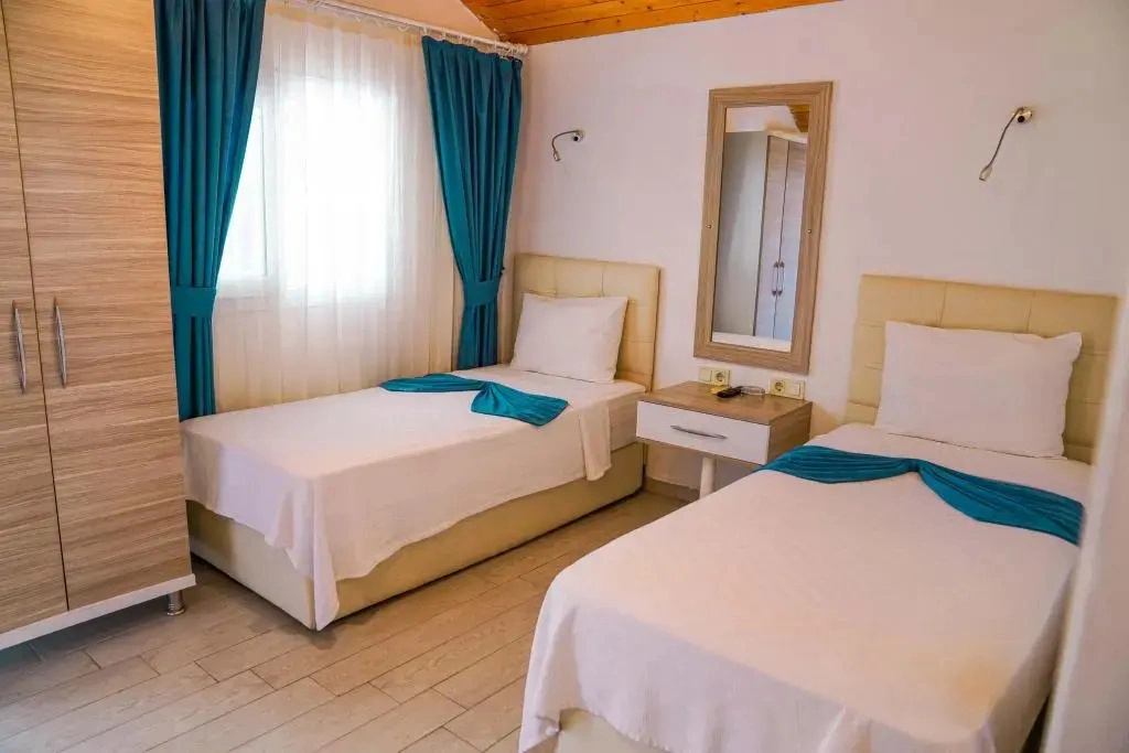 Tahsin Ar Tatil Koyu Seferihisar