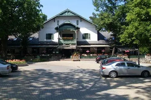 Svájci Lak Panzió