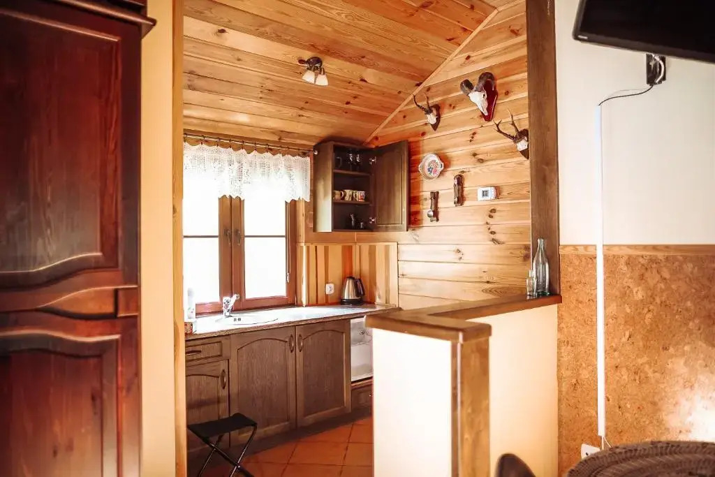 Leśny Zakątek balia kąpielowa ognisko sauna basen rowery w cenie pobytu Realizujemy Podlaski bon turystyczny