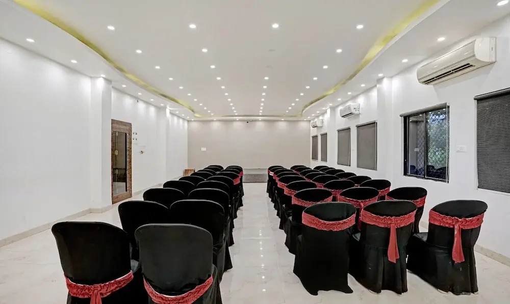 Hotel Varsha Palace