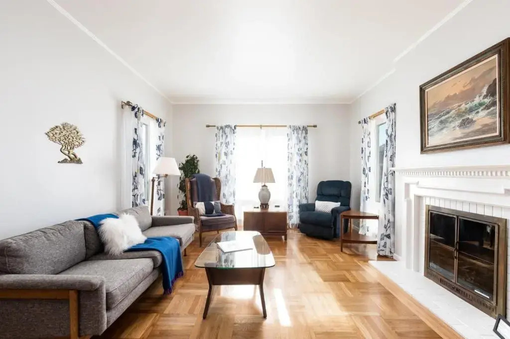 The Olympic: Mid-century Home on the Golf Course 3 Bedrooms 2 Bathroom