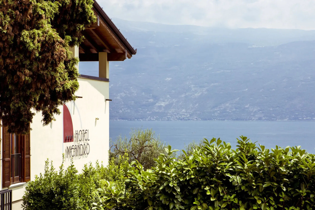 Hotel Meandro - Lake View