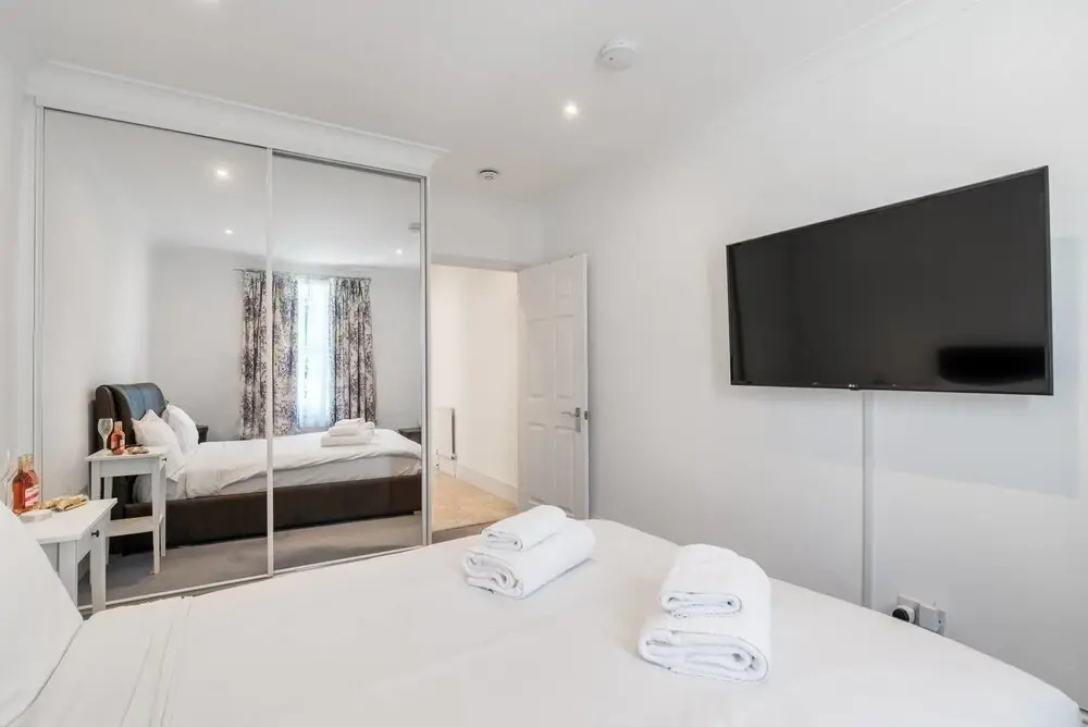 Beautiful 2 Bedroom Family Home
