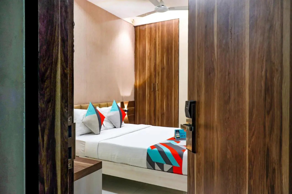 FabHotel Grand Heritage - Nr BKC