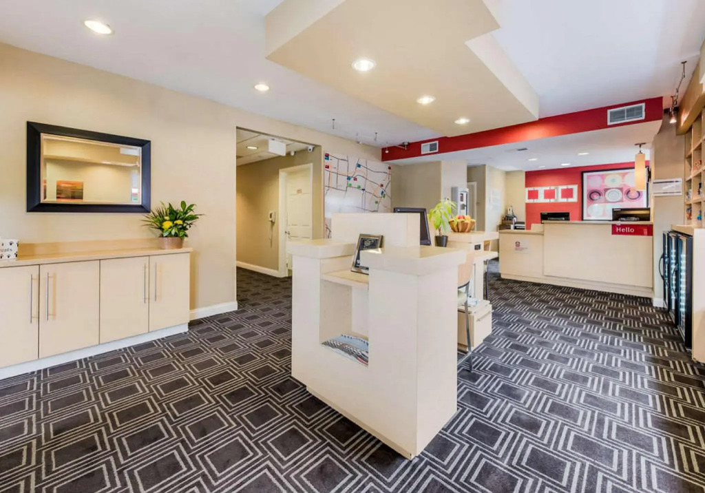 MainStay Suite
