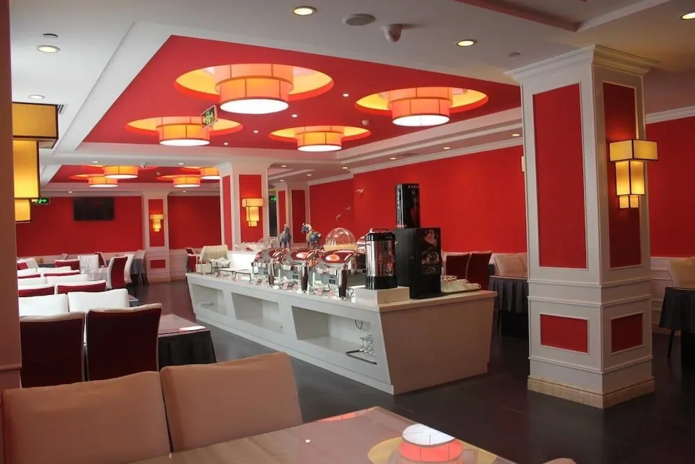 Kunlun Leju Business Hotel