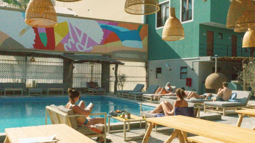 Viajero Huacachina Hostel
