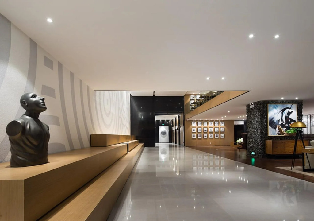 LA VIE Hotel