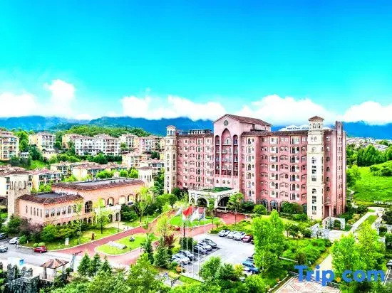 Tianyi Fangcaodi Holiday Hotel