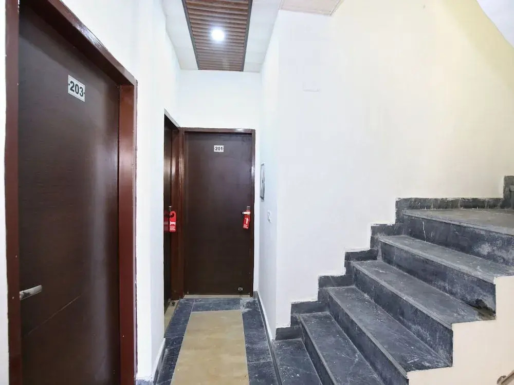 OYO 14529 The Sitara Hotel