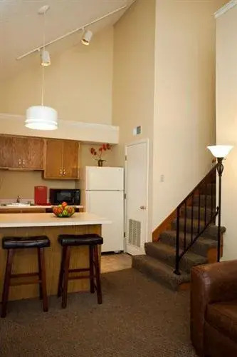 Chase Suite Hotel Kansas City