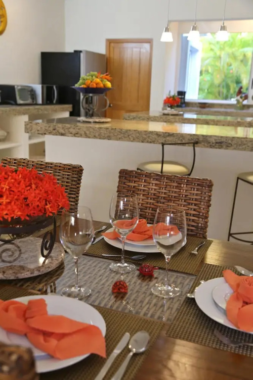Villas Carey Condo