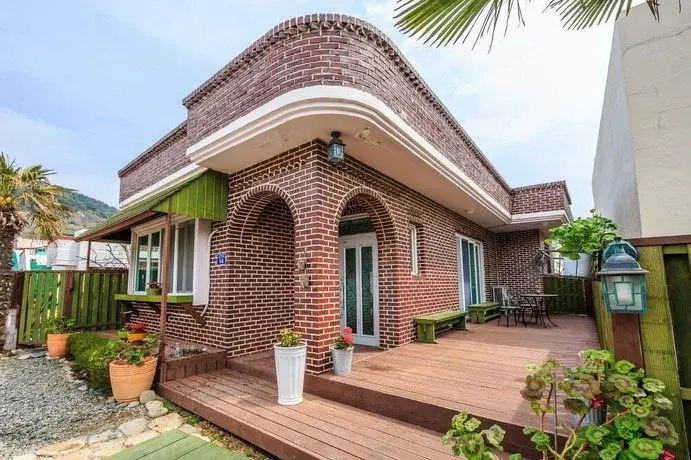 Ocean Private House Pension