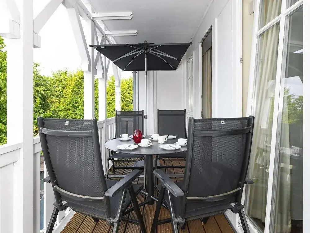 Comforts Near Seaside Charm