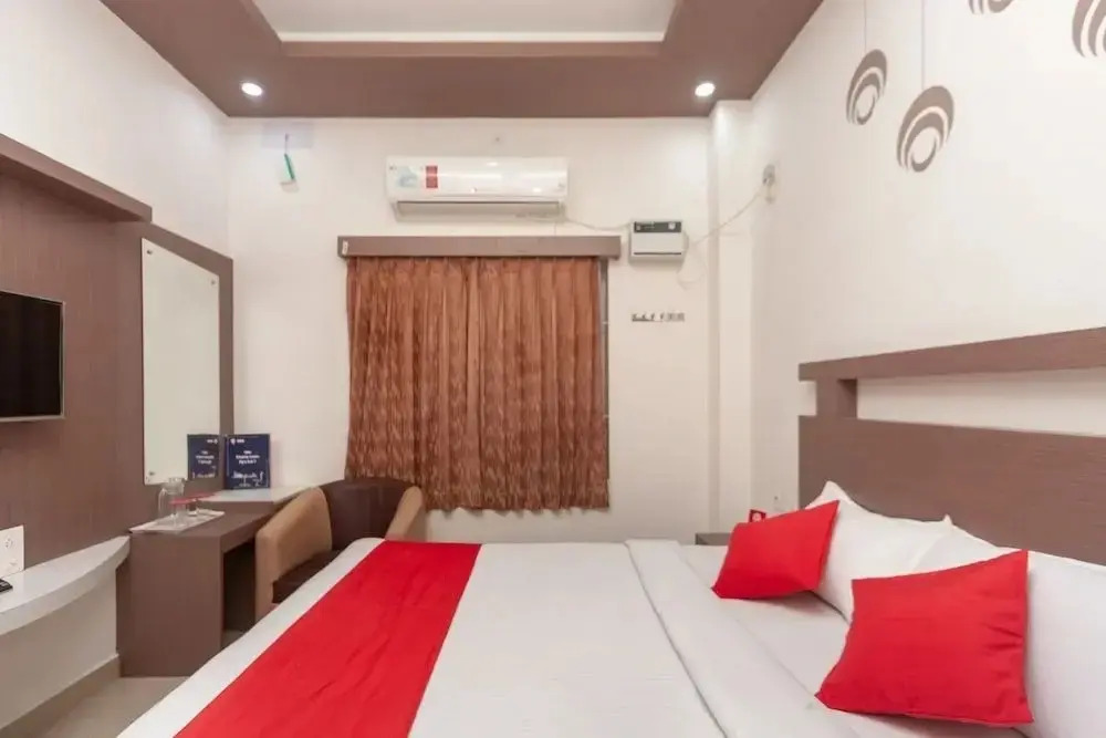 MM Residency By OYO Rooms