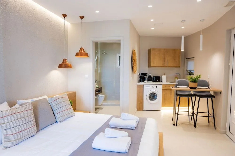 Eleftheria Suites