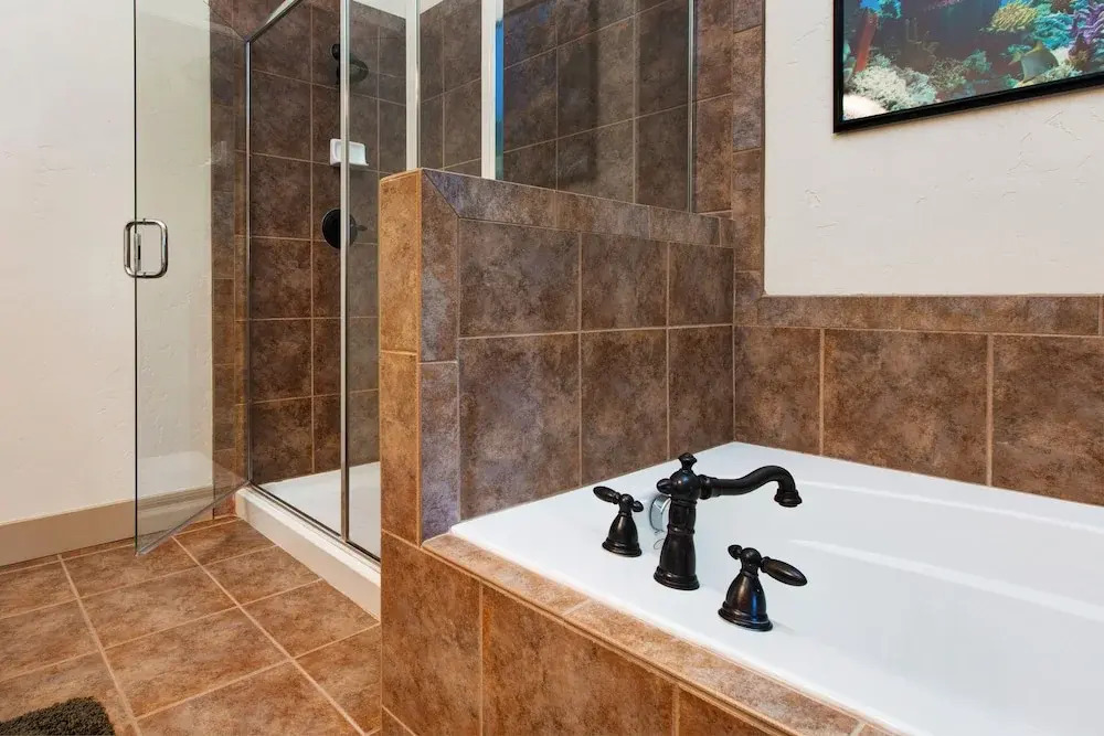 4BR 3.5BA Urban Alpine Home by RedAwning