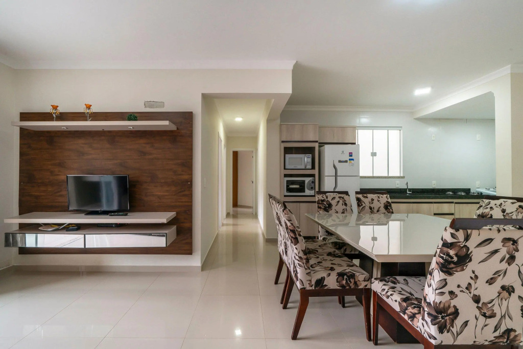 Aluguel Apartamento 3 Quartos S 1 Suite Bombas