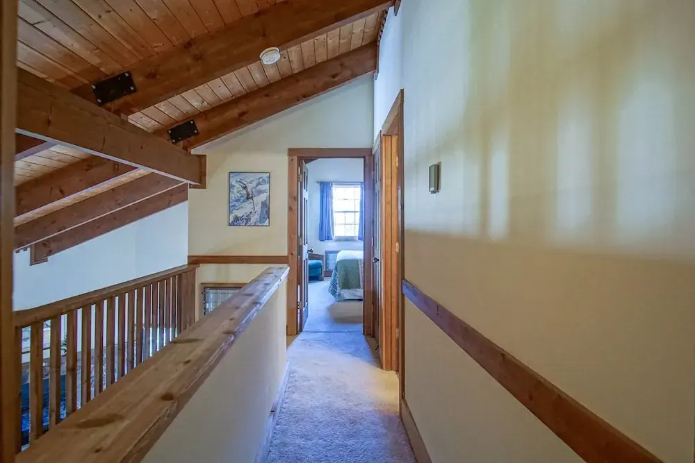 Whistlepunk #24: 4 Bedroom, 3 Bath: Slope Side, Wood Fireplace