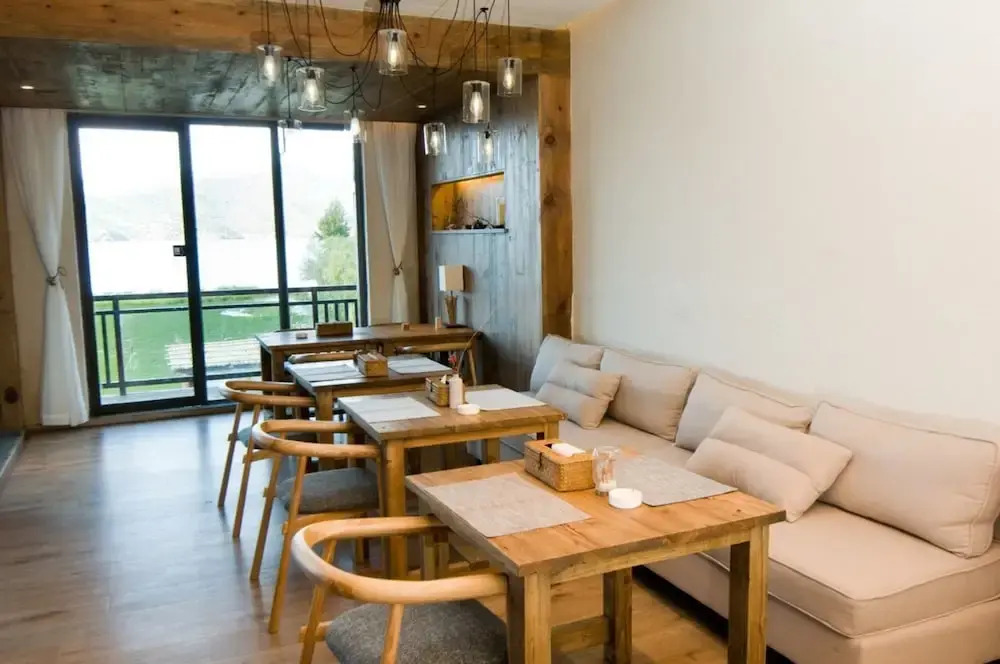 Lugu Lake Angou Boutique Hotel