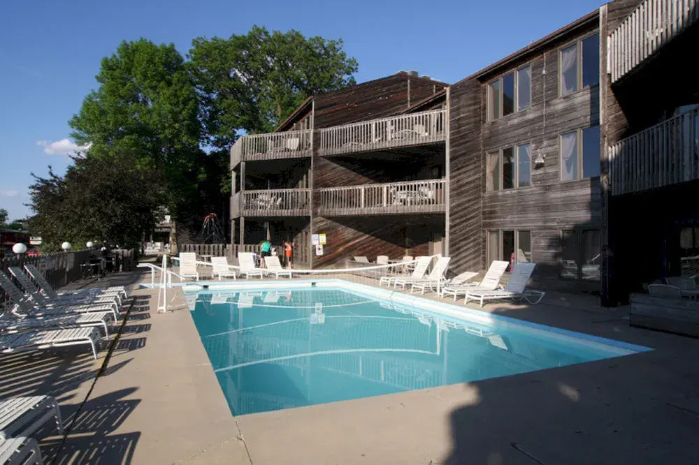 West Oaks Resort