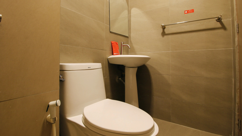 RedDoorz Plus @ San Marcelino Malate