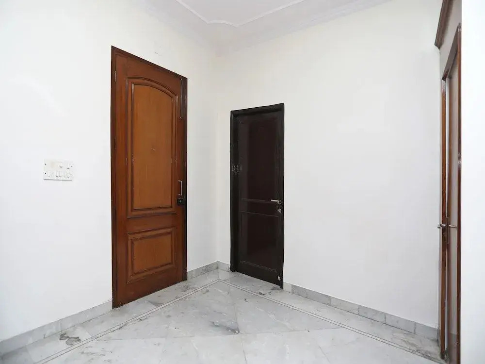 OYO 14408 Corple Stays