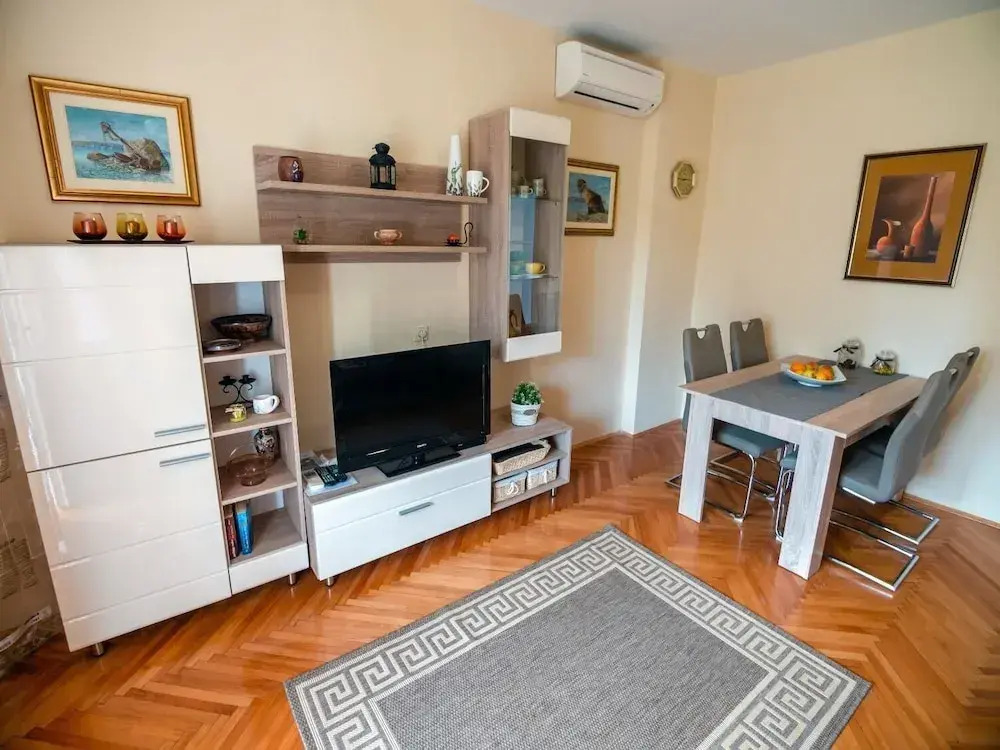 Keko - 100 m From the Beach - A1
