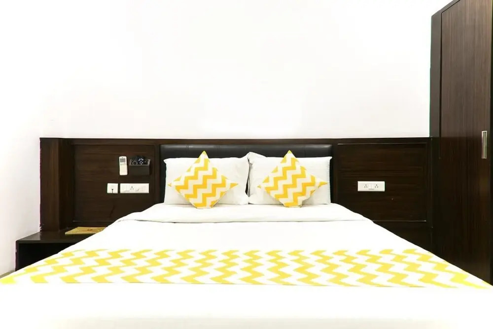 Oyo 14501 Hotel Hill View Guest House Begumpet