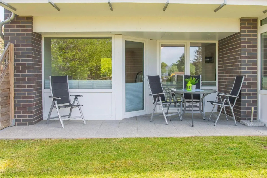 Haus-Strandburg-Duenengras