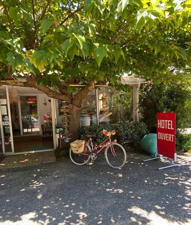 Au Bon Landais Surf Hôtel