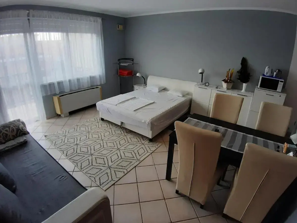 Gambrinusz Wellness Apartment De Lux