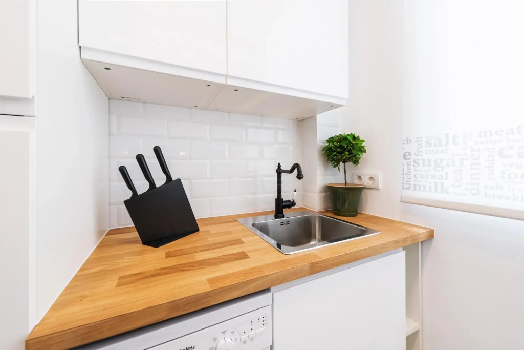 2 BD apartment next to Atocha train station. Atocha