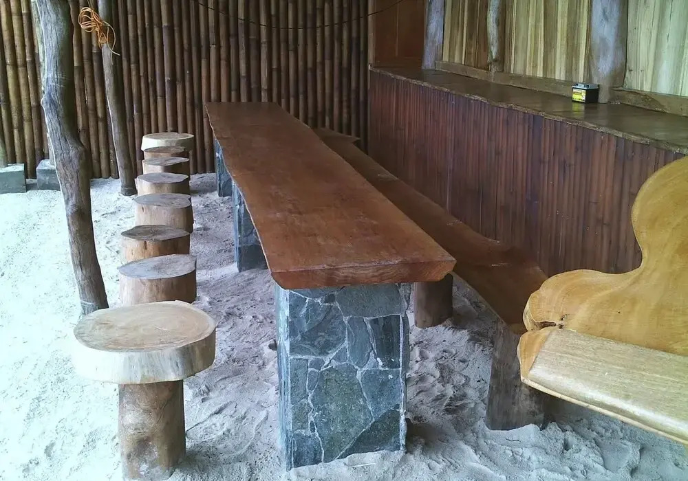 JJS BACKPACKERS VILLAGE