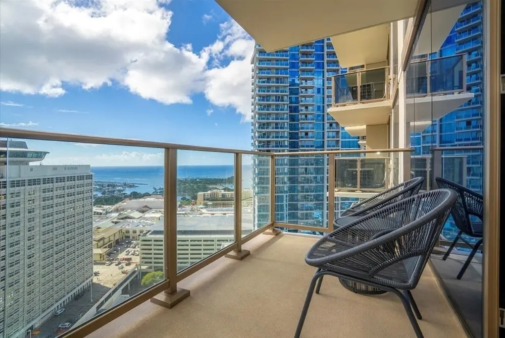 Sky Ala Moana 2907 1 Bedroom Condo by RedAwning