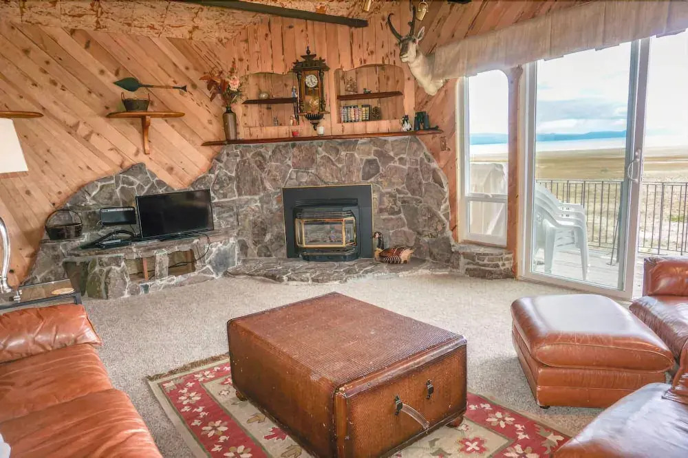 Waterfront Lakeview Ave Tahoe  Rental 2 Bedroom Condo