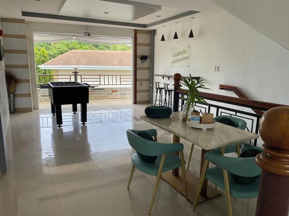 Dantes Hideaway