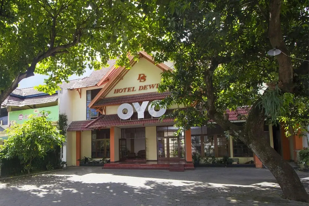 Hotel Dewi Sri by OYO Rooms