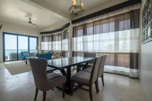 Diamante Beachfront Suites