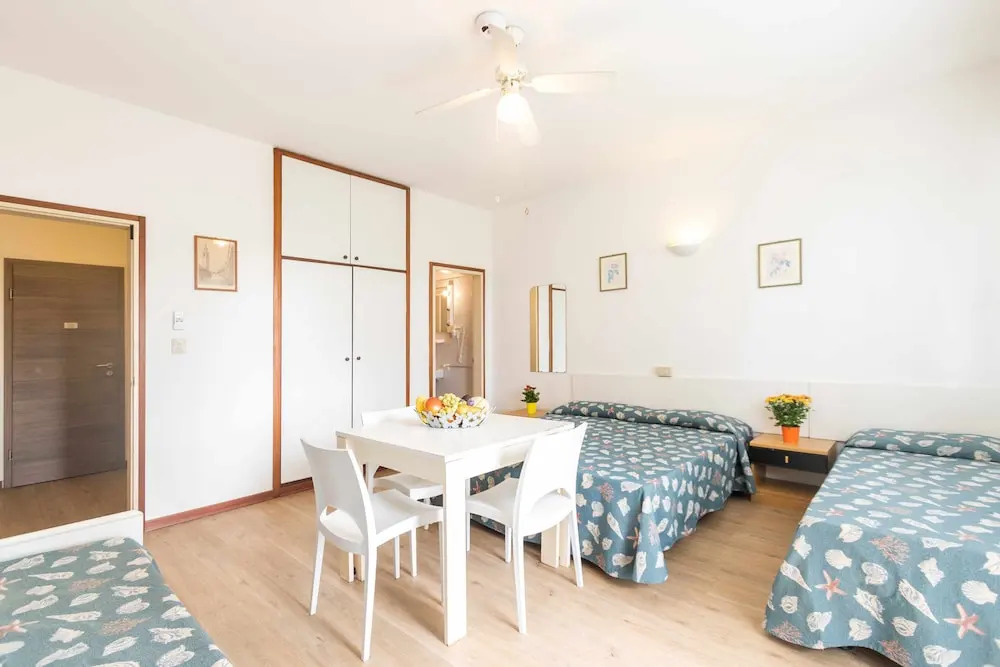 Comfortable Flat 350mt From the sea